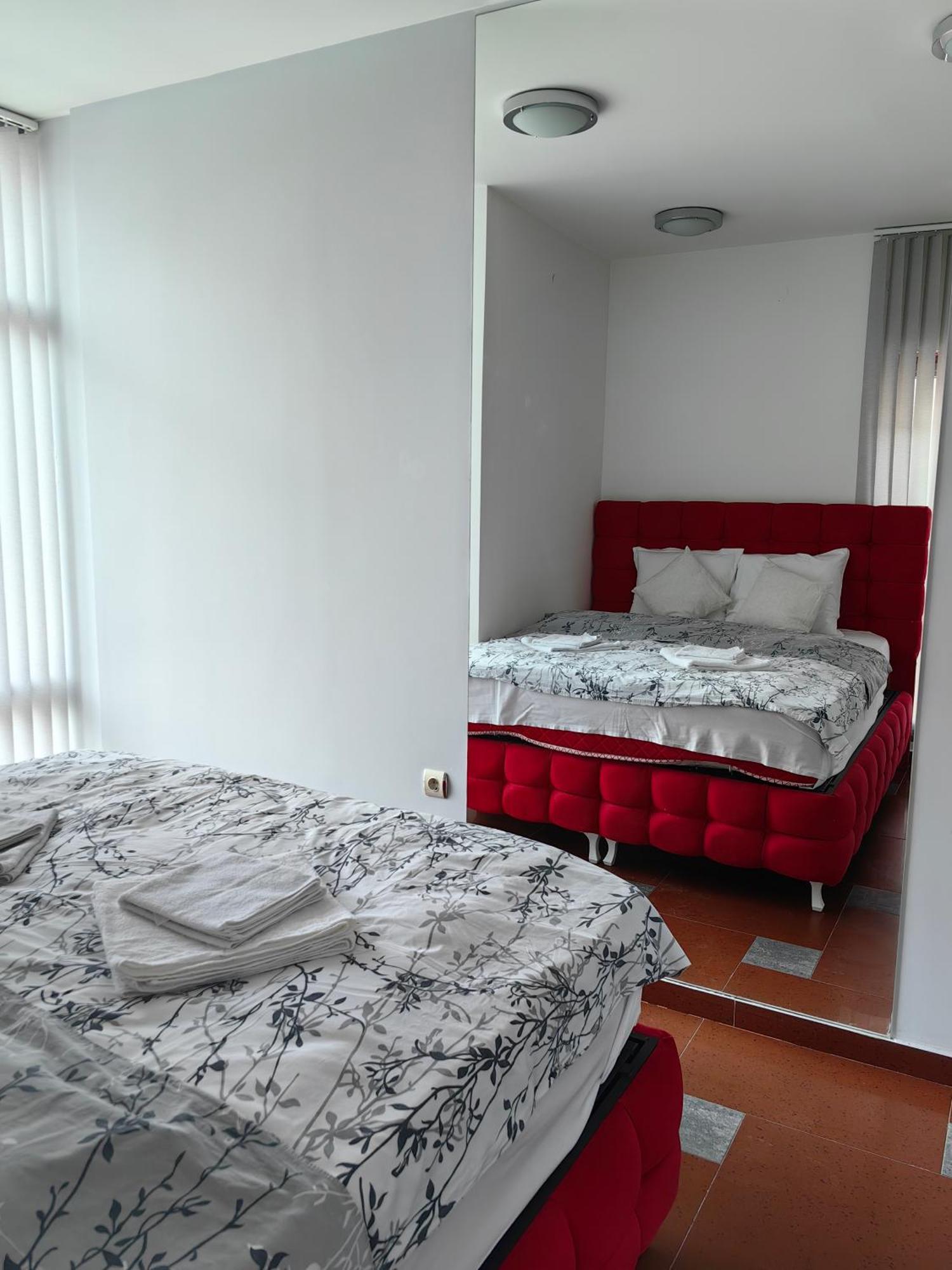 2 Bedrooms Apartment. 普罗夫迪夫 外观 照片